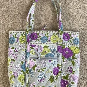 Vera Bradley large tote